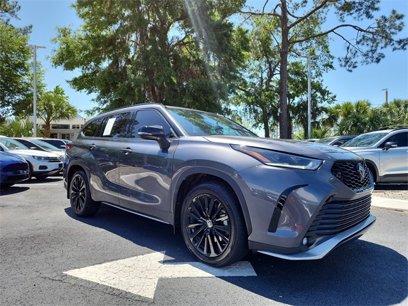 Used 2023 Toyota Highlander XSE