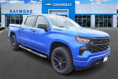 New 2025 Chevrolet Silverado 1500 Custom w/ Turbomax Blackout Package