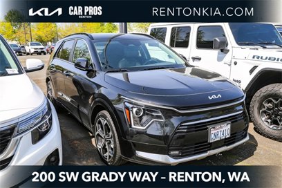 Used 2024 Kia Niro EX Touring