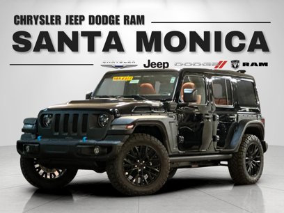 New 2023 Jeep Wrangler Unlimited w/ Sun & Screen Package