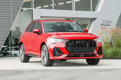New 2025 Audi Q3 2.0T Premium