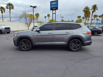 Used 2021 Volkswagen Atlas SE w/ Panoramic Sunroof Package
