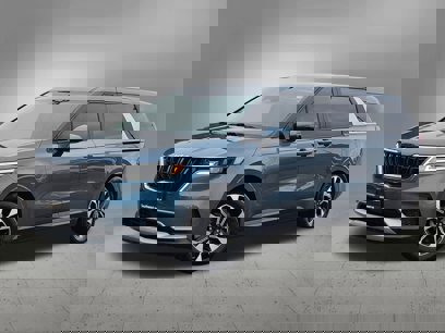 Certified 2023 Kia Carnival EX