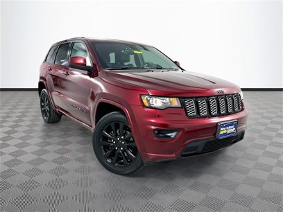 Used 2017 Jeep Grand Cherokee Altitude