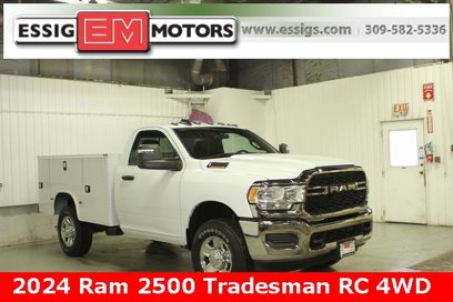 New 2024 RAM 2500 Tradesman w/ Chrome Appearance Group