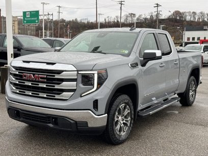 New 2025 GMC Sierra 1500 SLE w/ Preferred Package