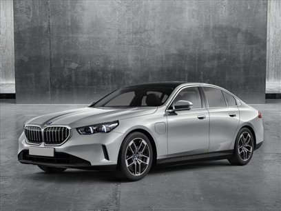 New 2026 BMW 550e xDrive w/ Premium Package