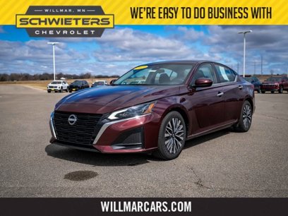 Used 2023 Nissan Altima 2.5 SV