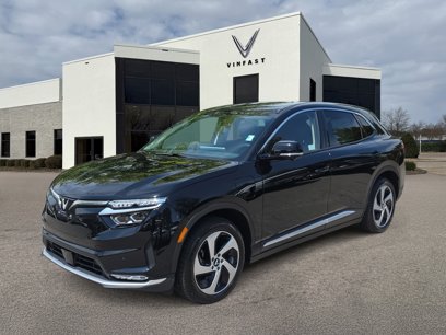 New 2025 VinFast VF 8 Eco