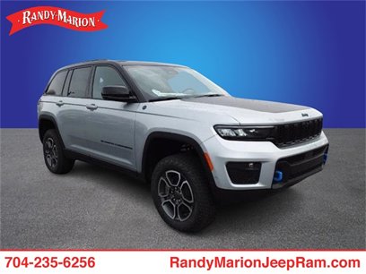 New 2022 Jeep Grand Cherokee Trailhawk w/ Advanced Protech Group II