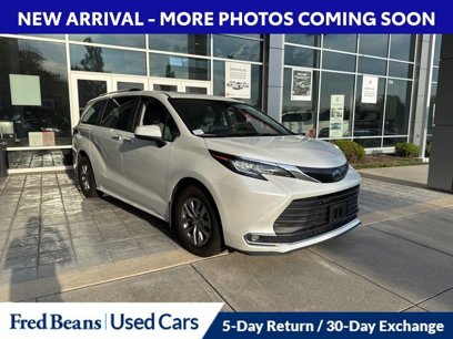 Certified 2022 Toyota Sienna XLE