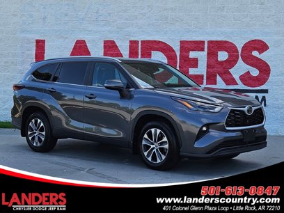 Used 2024 Toyota Highlander XLE