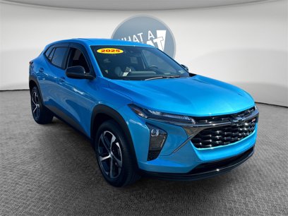 Certified 2025 Chevrolet Trax RS w/ Driver Confidence Package