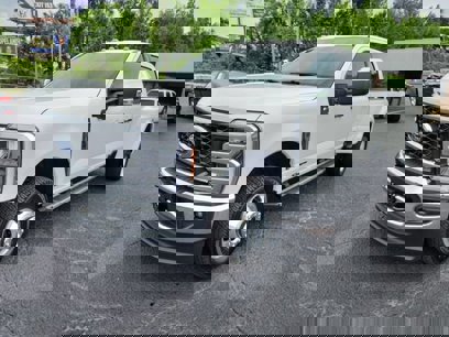 New 2025 Ford F350 Lariat