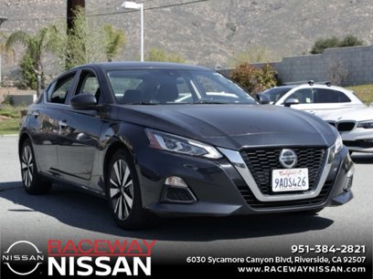 Used 2022 Nissan Altima 2.5 SV