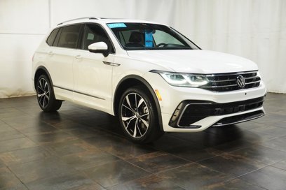 Used 2022 Volkswagen Tiguan SEL R-Line