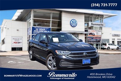 Certified 2024 Volkswagen Jetta SE w/ Panoramic Sunroof Package