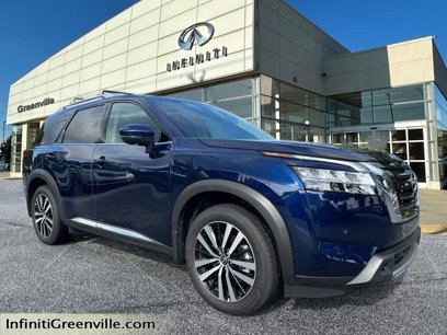 Used 2024 Nissan Pathfinder Platinum w/ Cargo Package