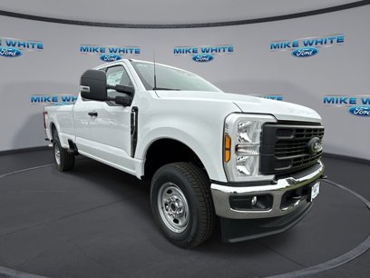 New 2025 Ford F250 XL w/ XL Chrome Package