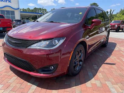 Used 2020 Chrysler Pacifica Touring-L w/ S Appearance Package