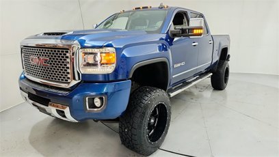 Used 2016 GMC Sierra 2500 SLT w/ Duramax Plus Package