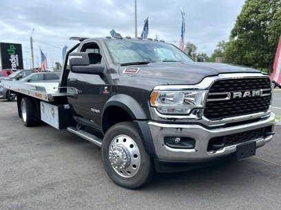 New 2024 RAM 5500 SLT w/ Quick Order Package 2YG SLT