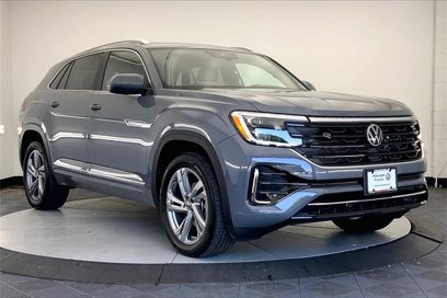 Used 2024 Volkswagen Atlas Cross Sport SEL R-Line