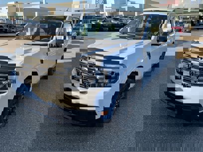 New 2024 Ford Maverick Lariat w/ Black Appearance Package
