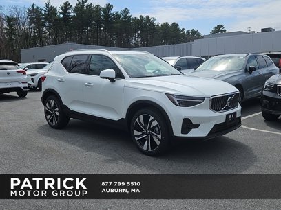 New 2025 Volvo XC40 B5 Ultra w/ Protection Package Premier