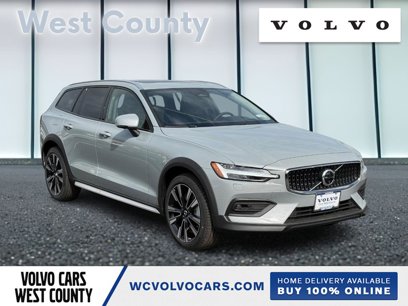 New 2025 Volvo V60 B5 Cross Country Ultra w/ Protection Package Premier