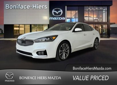 Used 2019 Kia Cadenza Technology