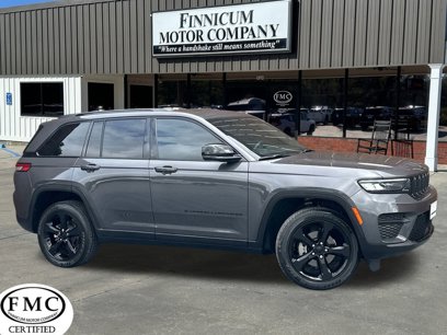Used 2022 Jeep Grand Cherokee Altitude