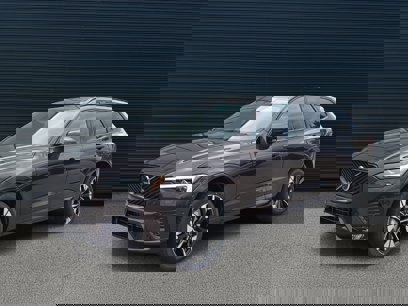 New 2026 Volvo XC60 B5 Plus w/ Climate Package