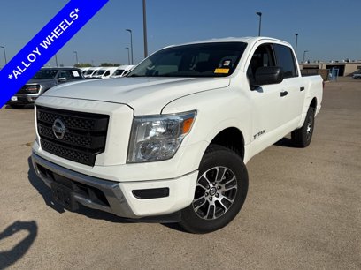 Used 2022 Nissan Titan SV