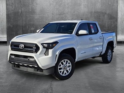 New 2024 Toyota Tacoma SR5