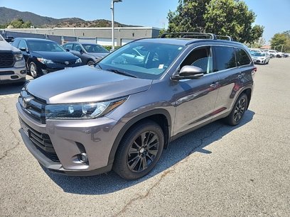 Certified 2019 Toyota Highlander SE