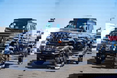 New 2025 Jeep Gladiator Sport