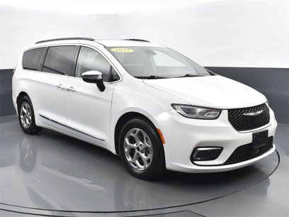 Used 2023 Chrysler Pacifica Limited