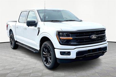 New 2025 Ford F150 XLT w/ Equipment Group 302A MID