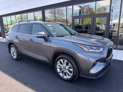 Used 2021 Toyota Highlander Limited