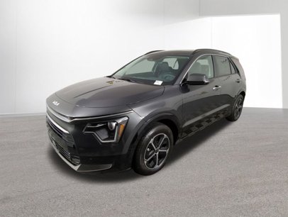 New 2025 Kia Niro SX