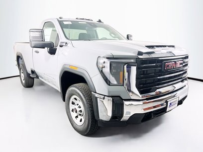 New 2025 GMC Sierra 3500 Pro w/ Convenience Package
