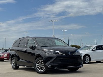 Used 2024 Toyota Sienna XLE