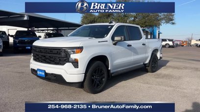 New 2025 Chevrolet Silverado 1500 Custom w/ LPO, Dark Essentials Package
