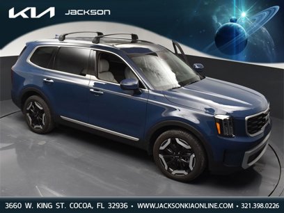 Certified 2025 Kia Telluride S