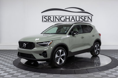 New 2025 Volvo XC40 B5 Plus w/ Protection Package Premier