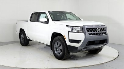 New 2025 Nissan Frontier SV