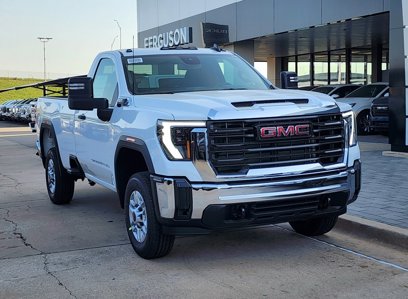 New 2025 GMC Sierra 2500 Pro w/ Convenience Package