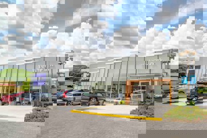Certified 2022 Volvo S60 B5 Momentum