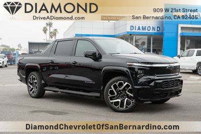 New 2024 Chevrolet Silverado EV RST w/ LPO, Utility Wall Package